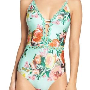 Becca One Piece swimsuit